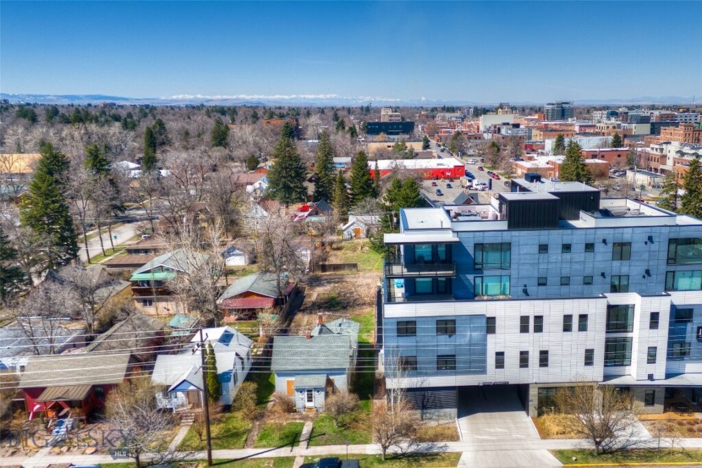 113 S Wallace Avenue