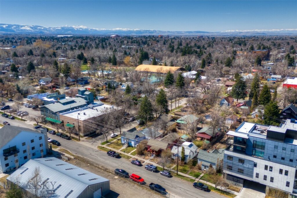 113 S Wallace Avenue