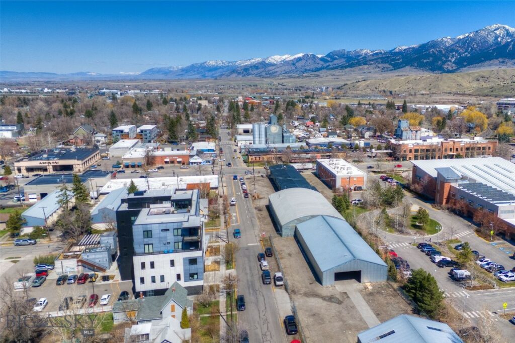 113 S Wallace Avenue