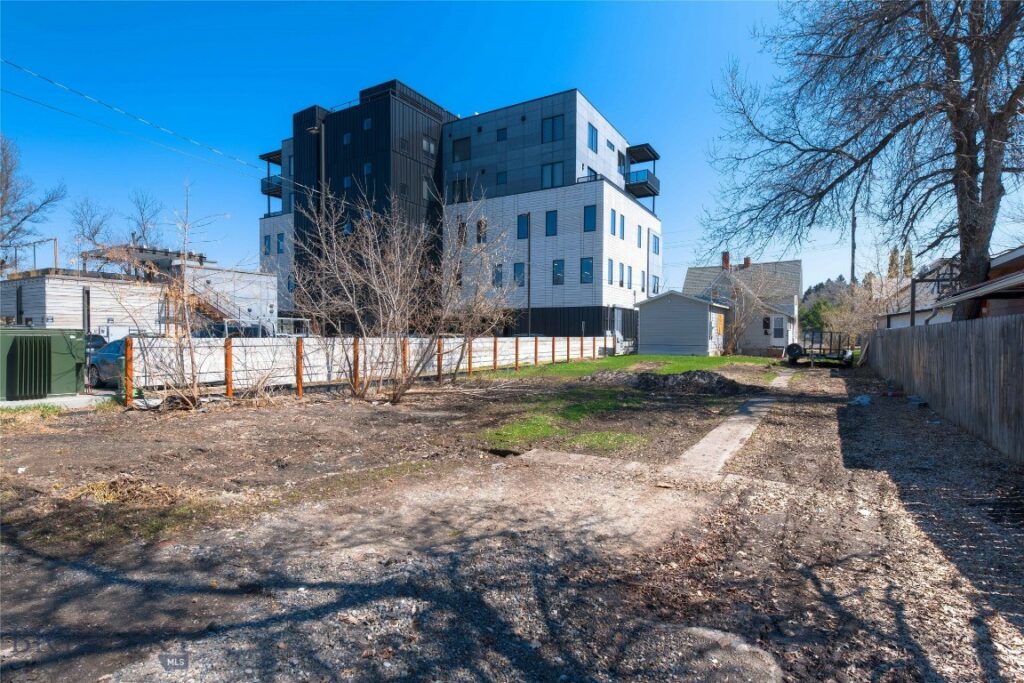 113 S Wallace Avenue