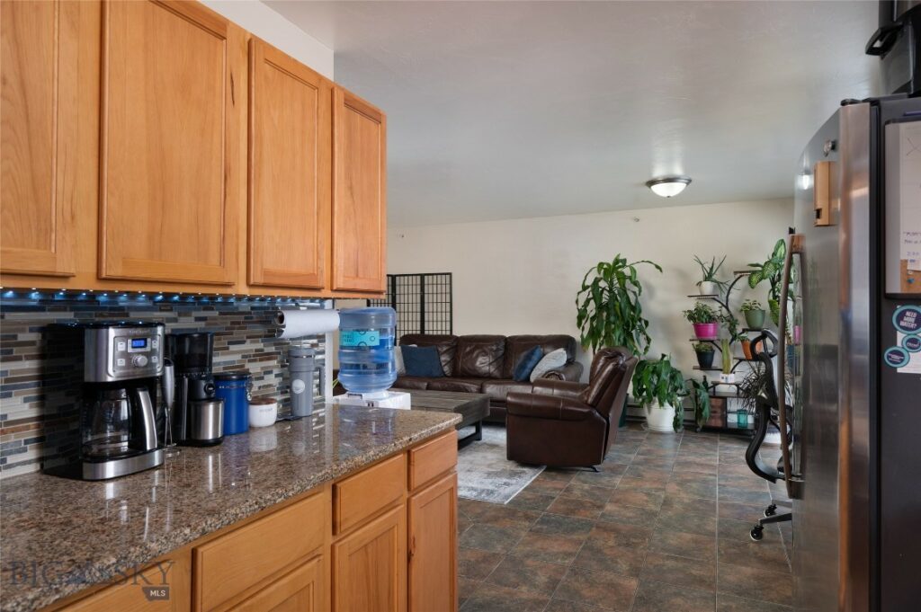 1132 Cruiser Lane