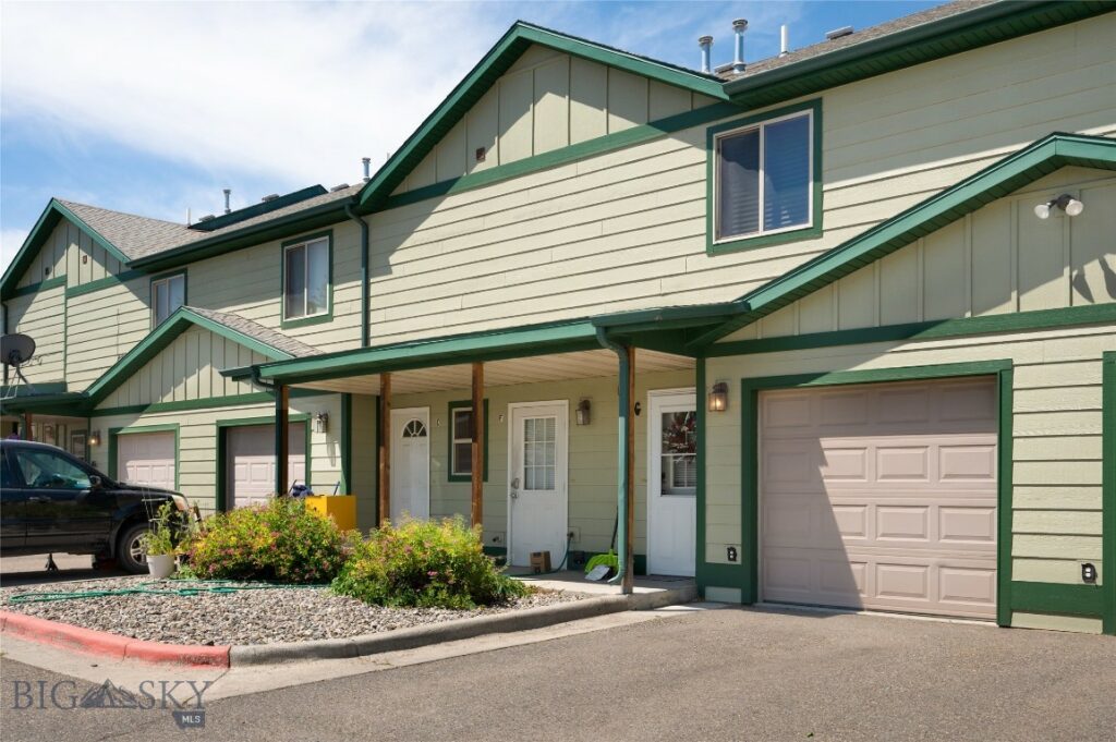 1132 Cruiser Lane