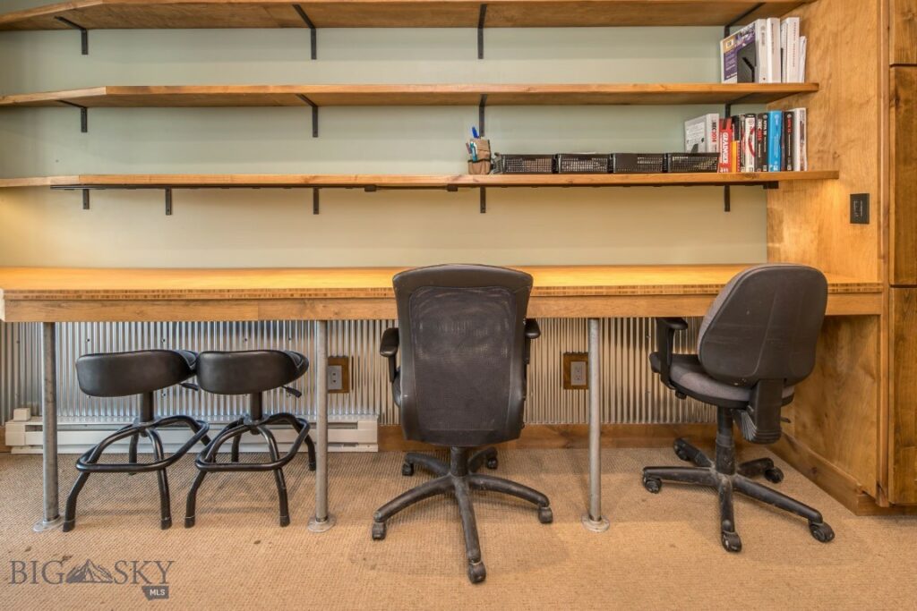 115 Aspen Leaf Drive