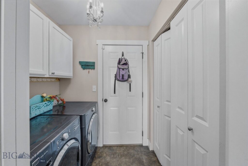 1155 Advance Drive