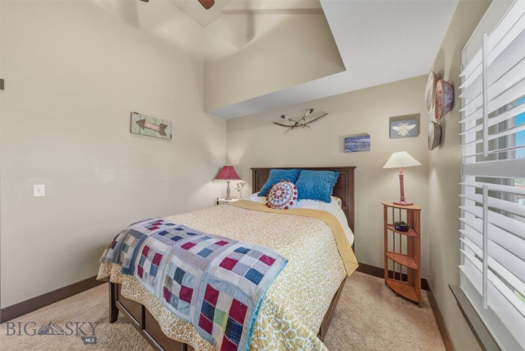 1155 Advance Drive