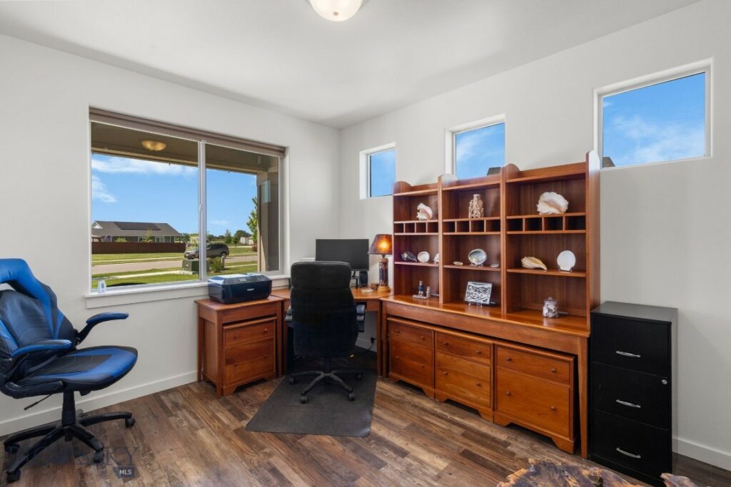 1165 Stewart Loop