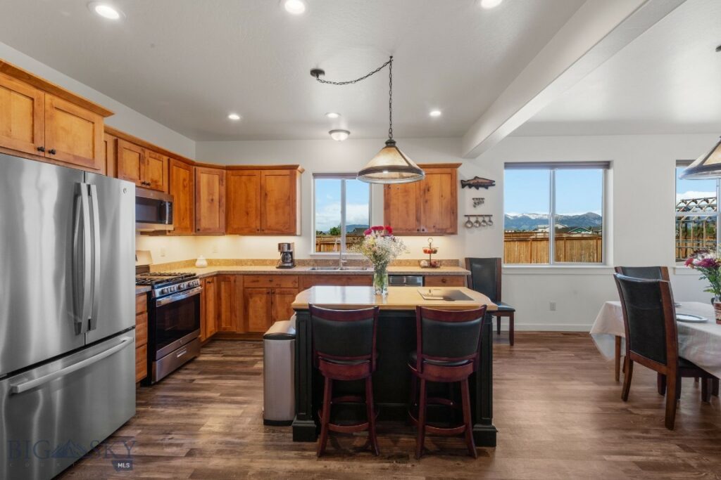 1165 Stewart Loop
