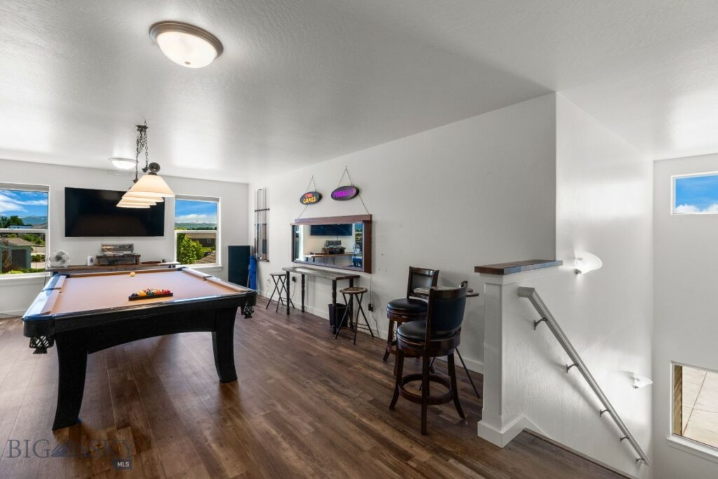 1165 Stewart Loop