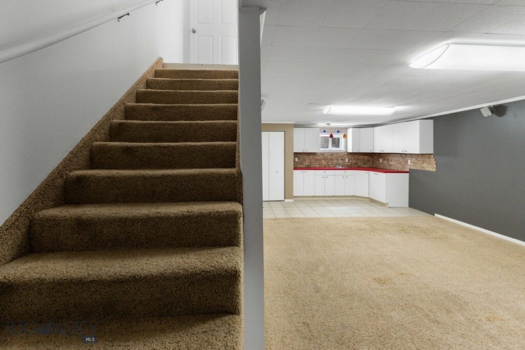 118 S 15th Avenue