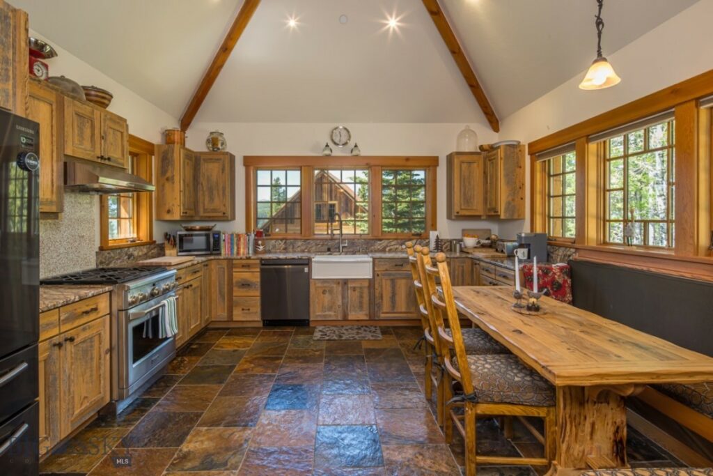 Big Sky MT 59716 - 24