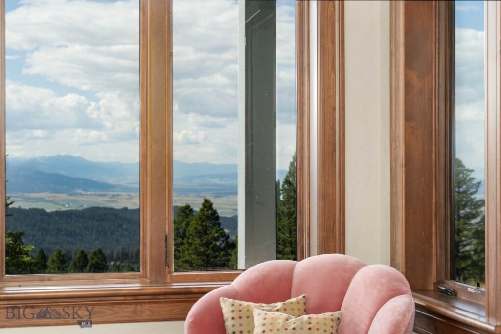 1221 Green Valley Way