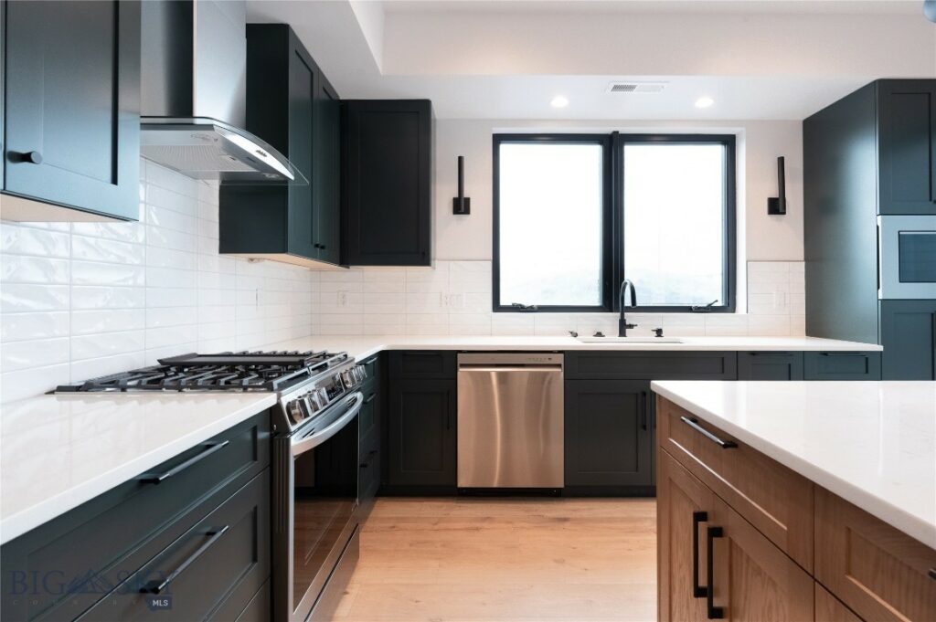 1222 Flanders Creek Avenue