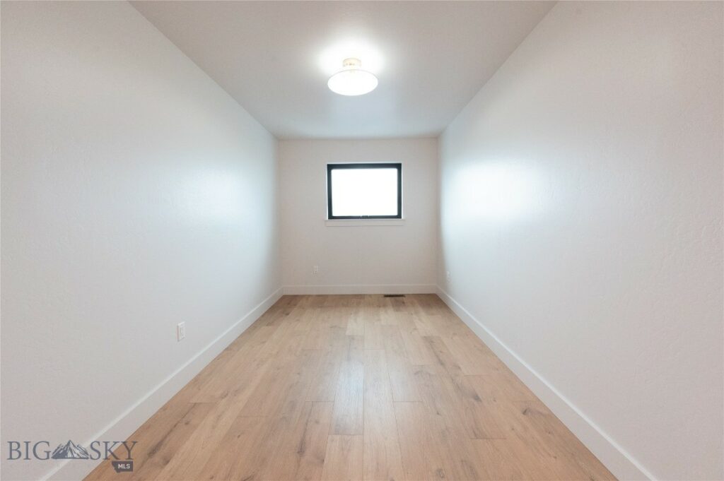 1222 Flanders Creek Avenue