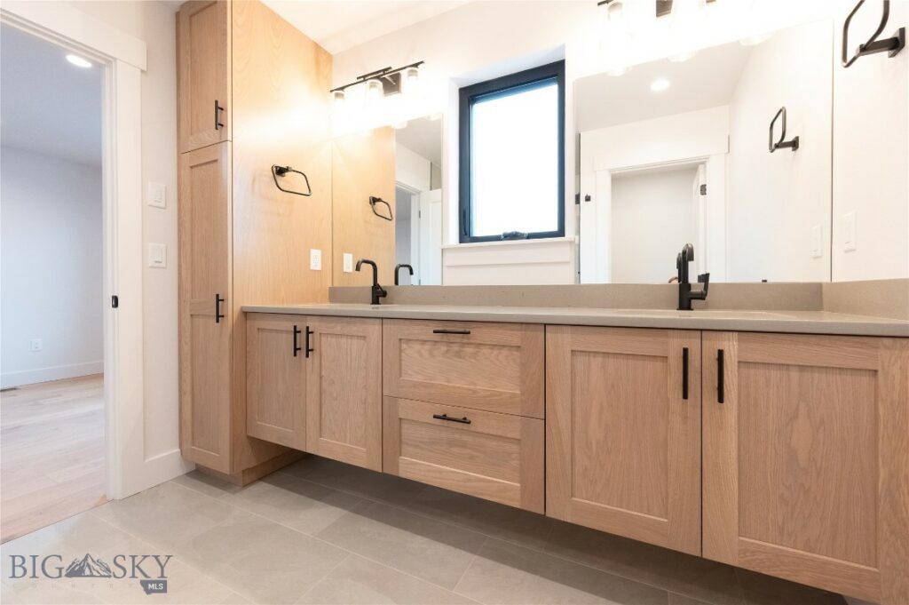 1222 Flanders Creek Avenue