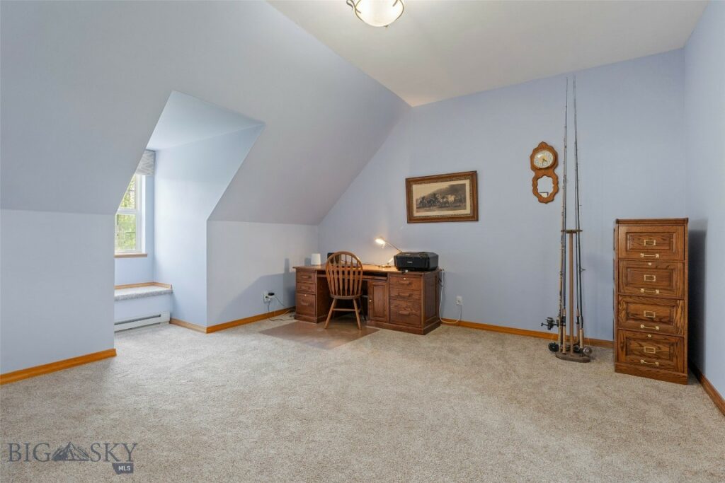125 N Pheasant Drive