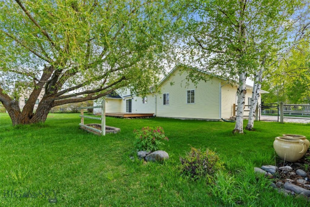 125 N Pheasant Drive