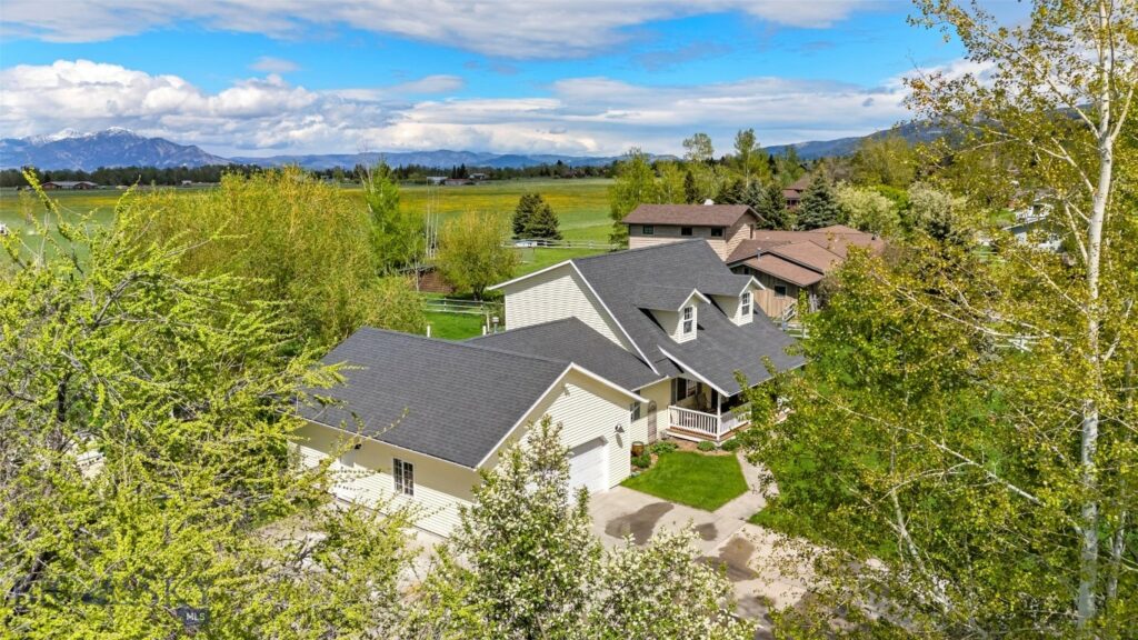 125 N Pheasant Drive