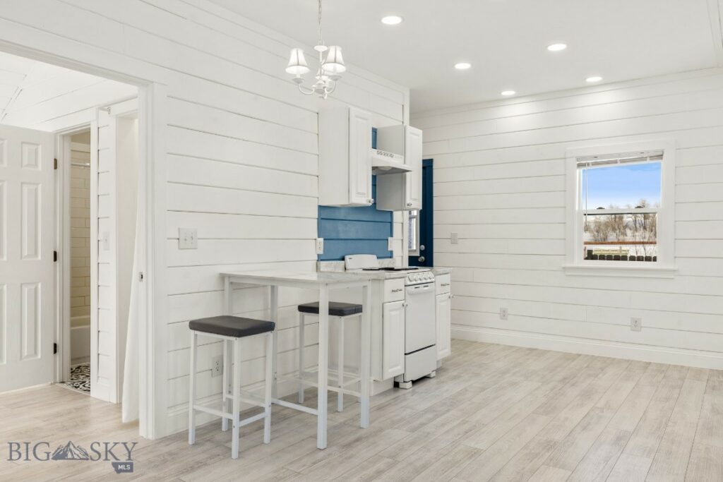 12977 Cottonwood Road