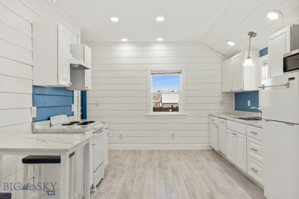 12977 Cottonwood Road