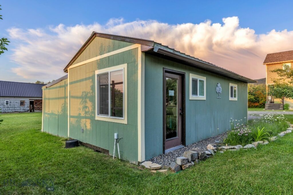 12977 Cottonwood Road