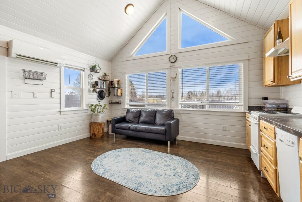 12977 Cottonwood Road