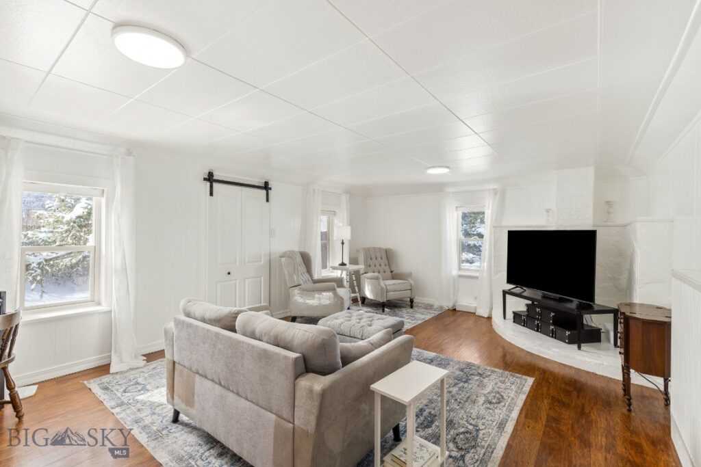 12977 Cottonwood Road