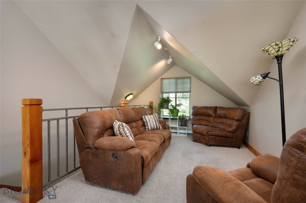 130 4 Dot Lane