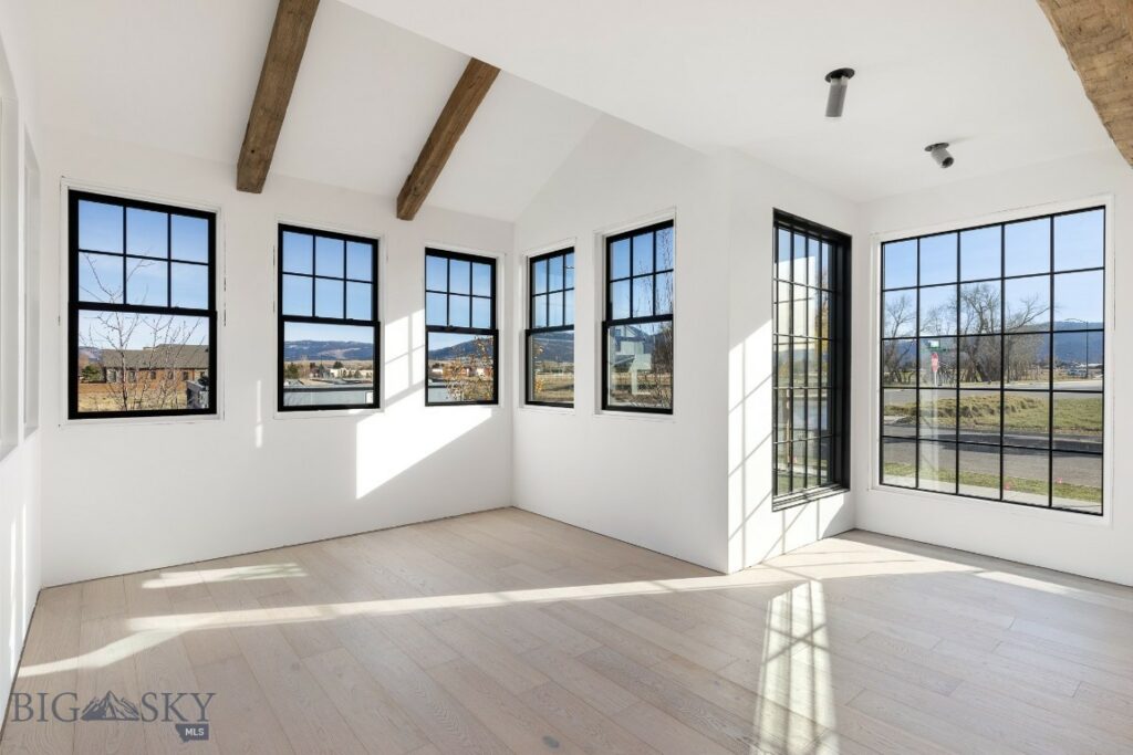 1301 Cambridge Drive