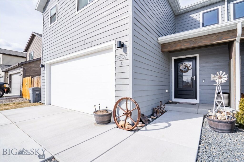 1307 Scooter Lane