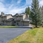 134 Rose Hip Circle