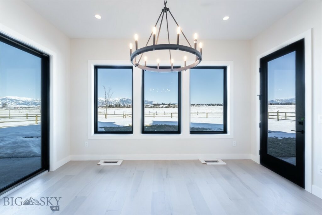 138 Creekbank Loop