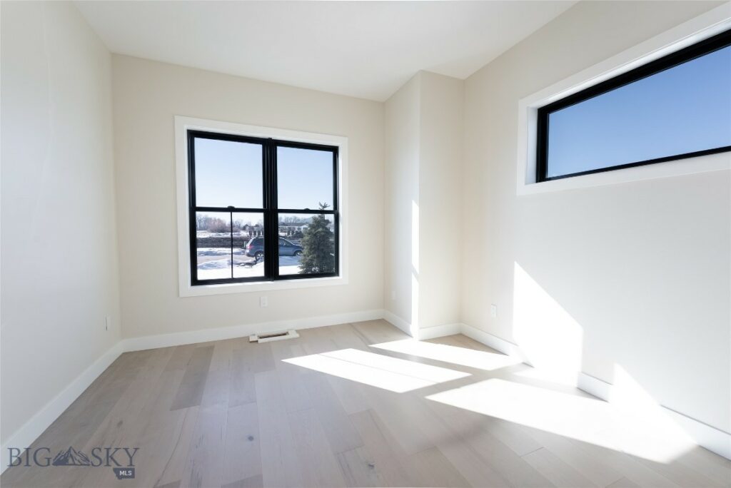 138 Creekbank Loop
