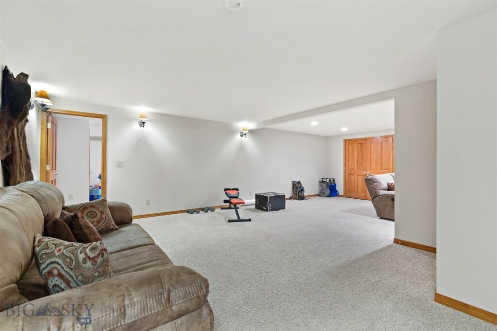 Belgrade MT 59714 - 24