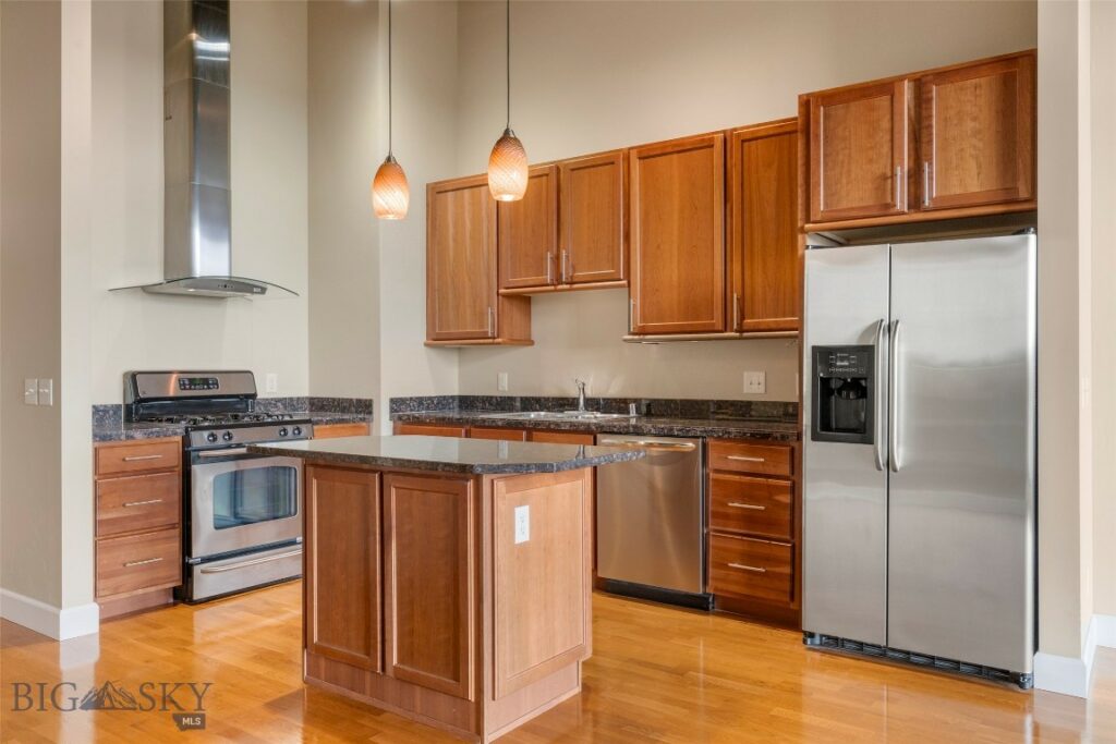 140 Village Crossing