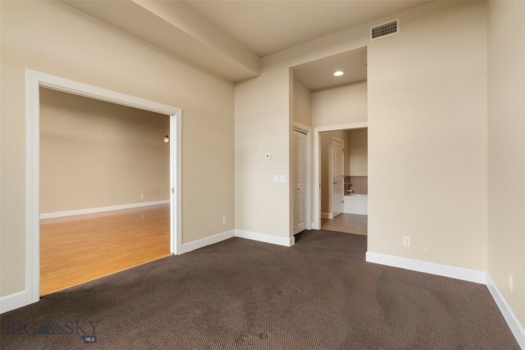 140 Village Crossing