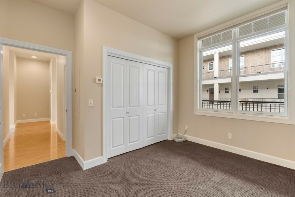 140 Village Crossing