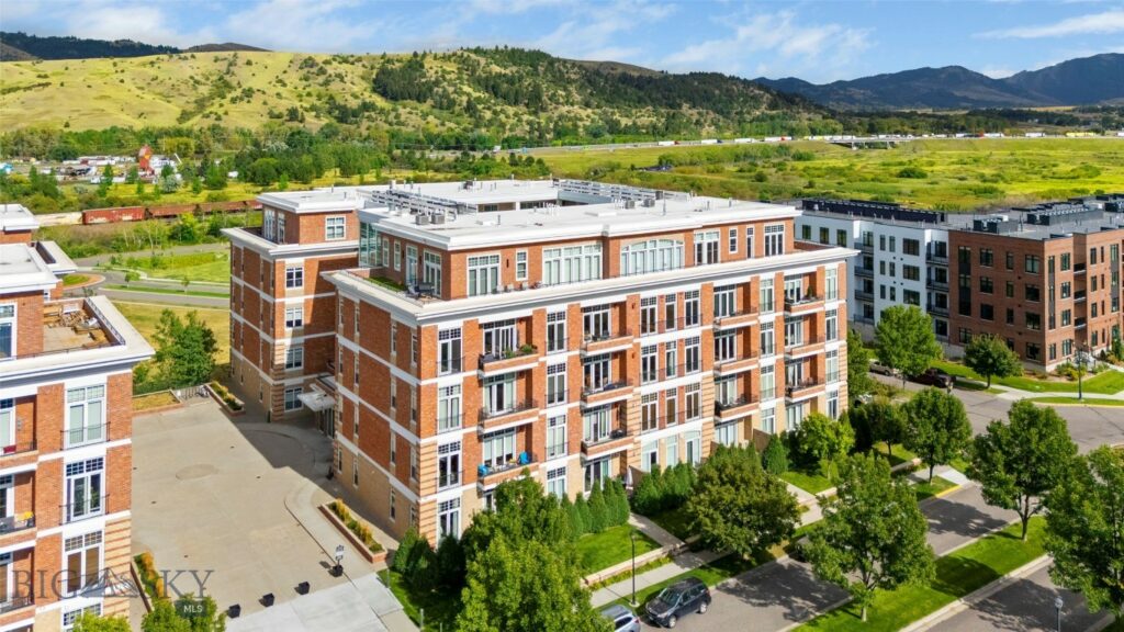 140 Village Crossing