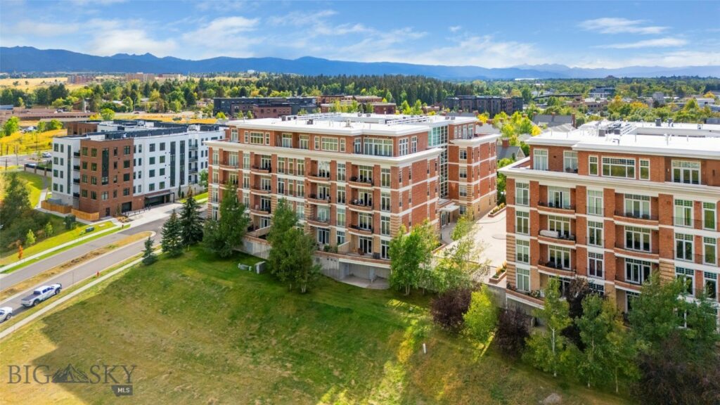 140 Village Crossing