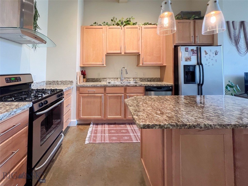 140 Village Crossing Way