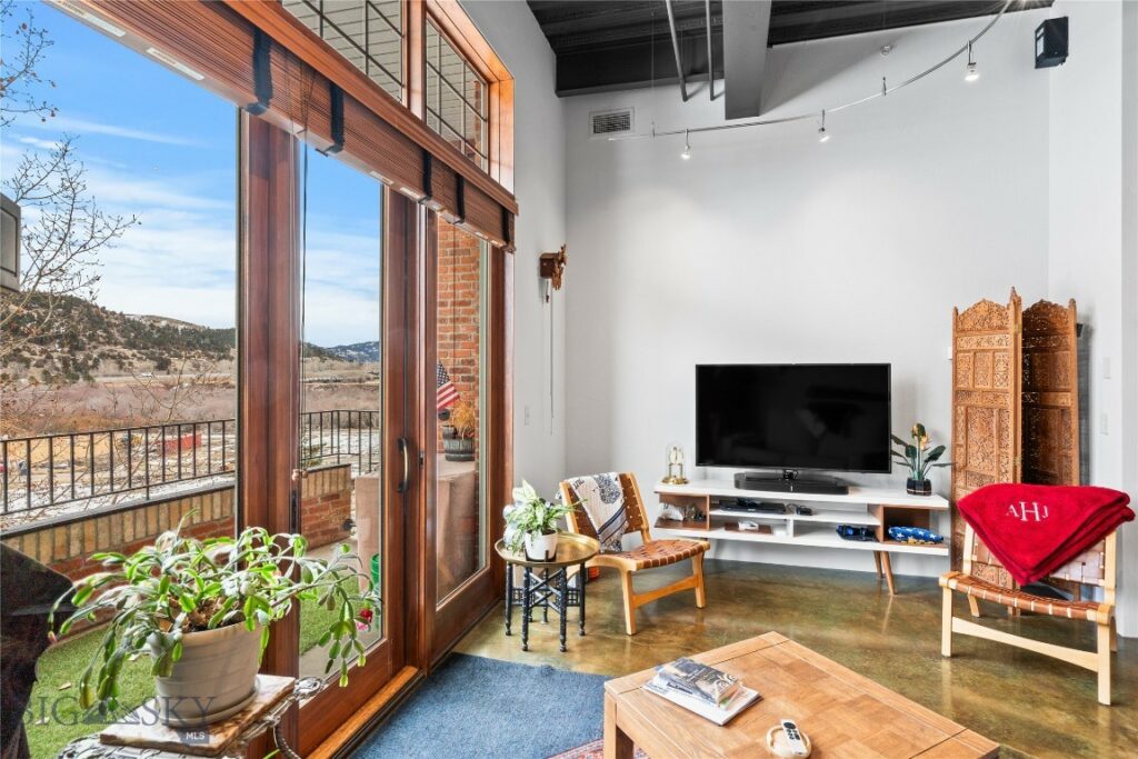 140 Village Crossing Way