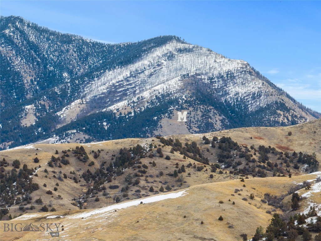 140 Village Crossing Way