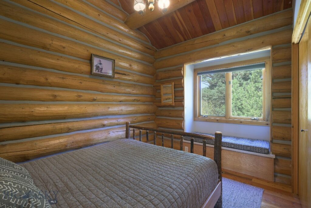 14200 Flaming Arrow Road