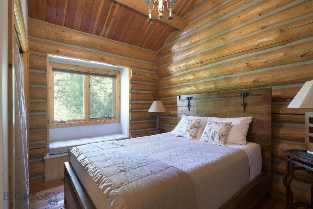 14200 Flaming Arrow Road