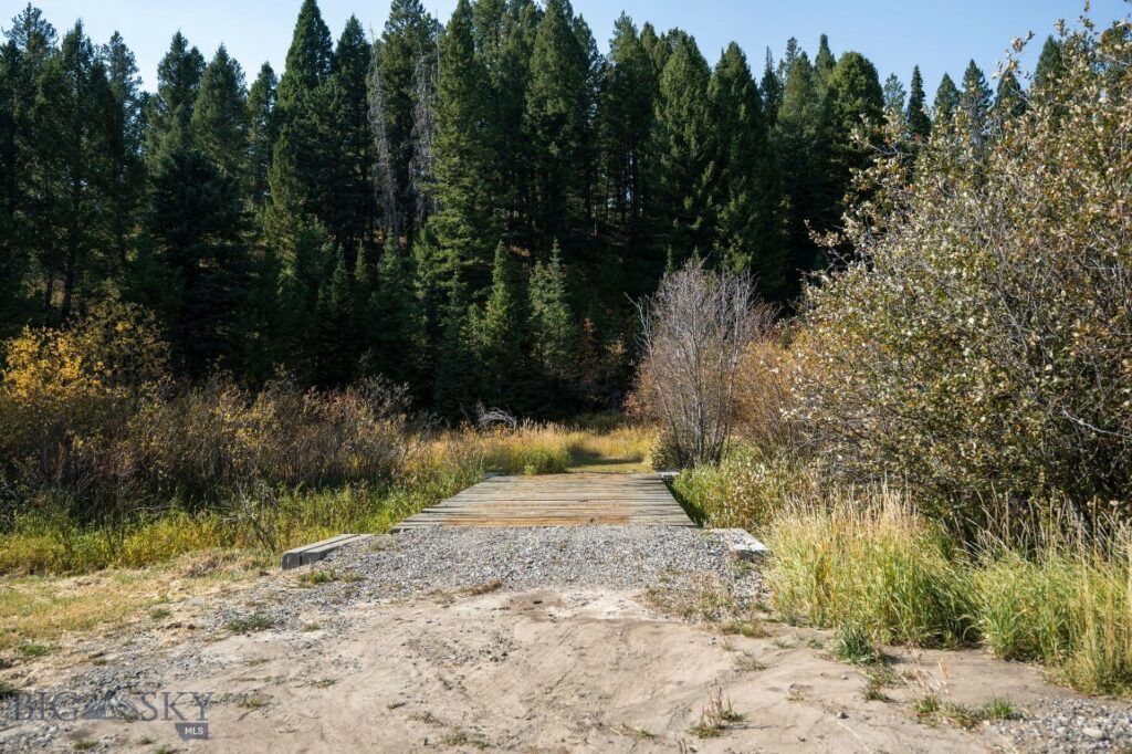 14200 Flaming Arrow Road