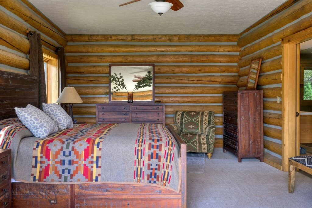 14200 Flaming Arrow Road