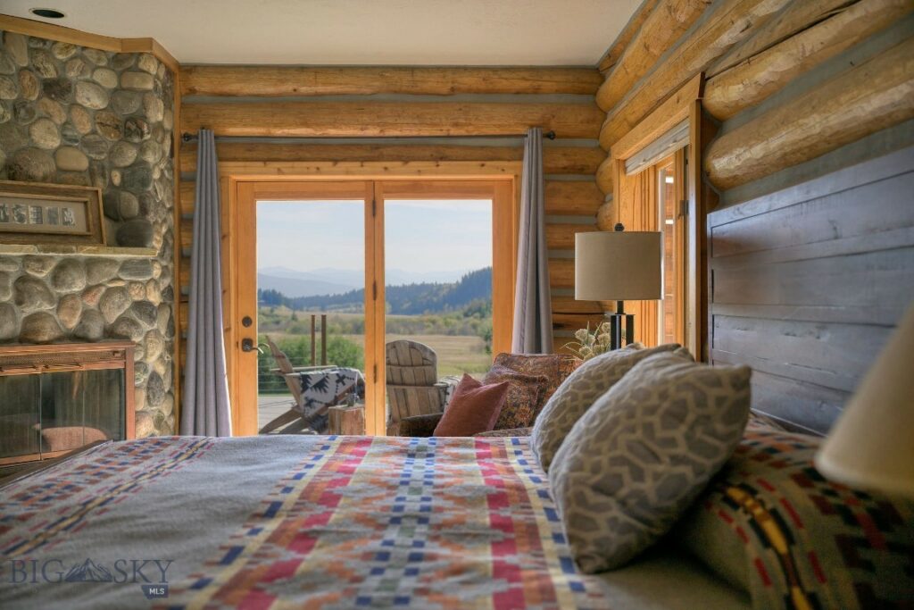 14200 Flaming Arrow Road