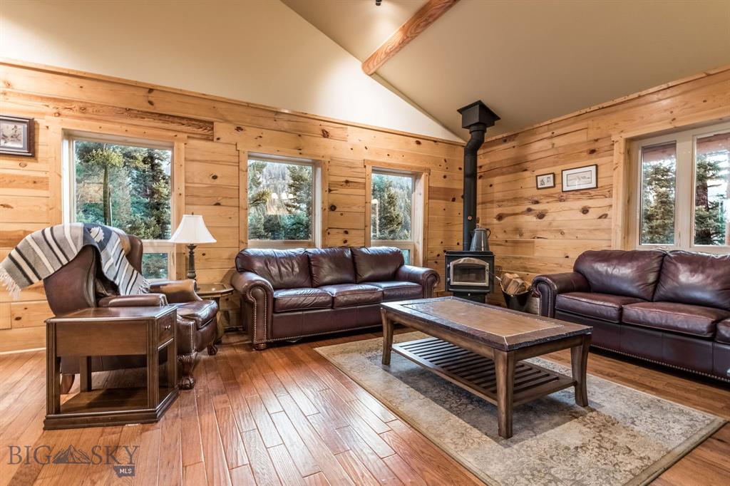 14650 Brackett Creek Road, Bozeman, Montana