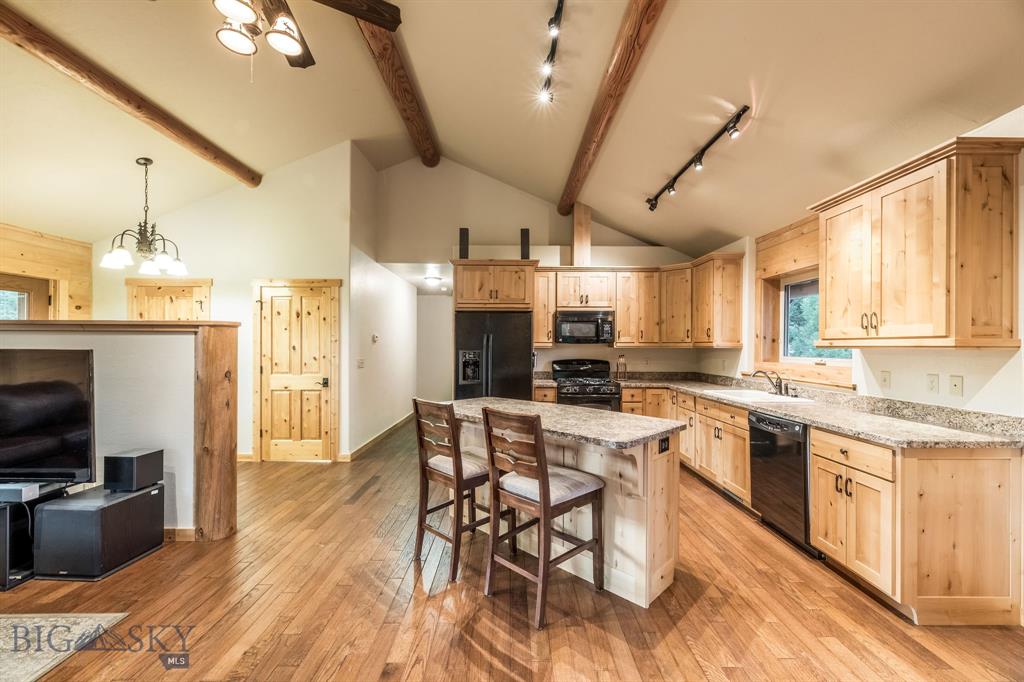 14650 Brackett Creek Road, Bozeman, Montana