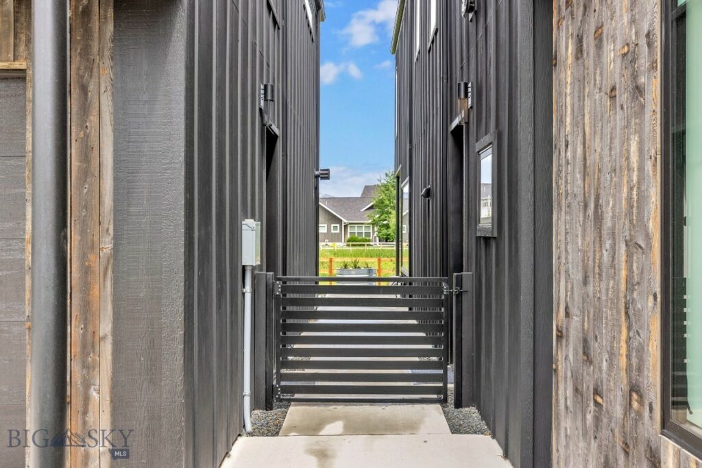 1492 Windrow Drive
