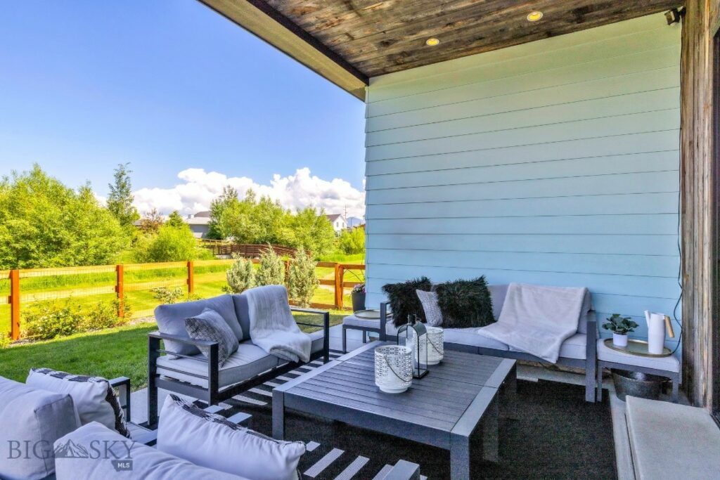 1492 Windrow Drive